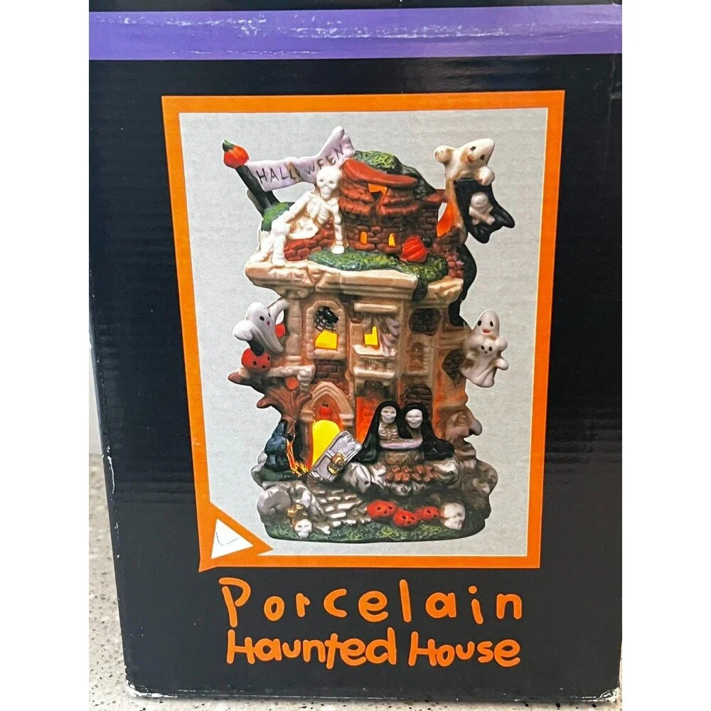 Porcelain Lighted Haunted House Halloween Ghost Pumpkin Skeleton Village READ